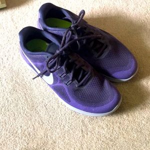 Womens Nike Free RN size 11M